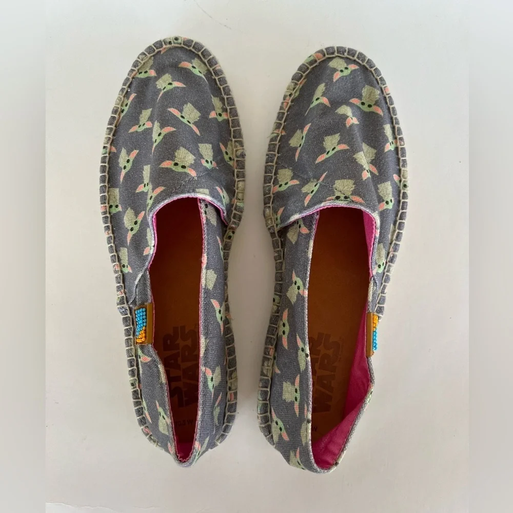 Ubuntu Star Wars Disney Mandalorian Slip On Espadrille Shoes, Grey/Pink, 10.5W